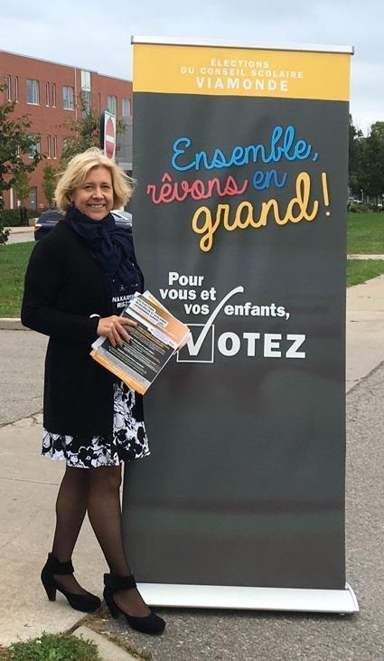 Anna-Karyna Ruszkowski lors d’une activité de campagne au Conseil scolaire Viamonde