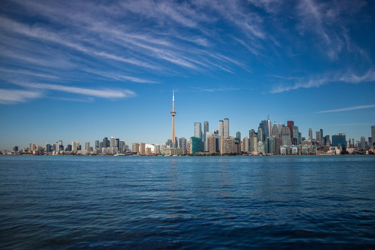 L’horizon de Toronto vu du lac Ontario